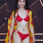 Top 10 em gái xinh bikini hot nhất MXH 2024